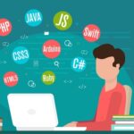 プログラミング パソコン 男性 PHP JS JAVA Swift C#